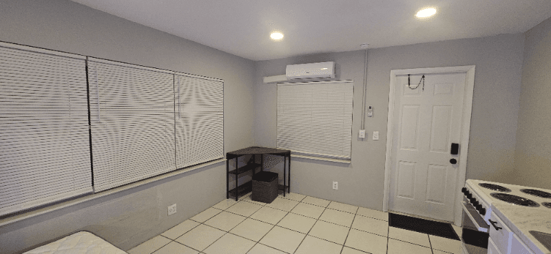 Riviera beach House: 1448 w 31st