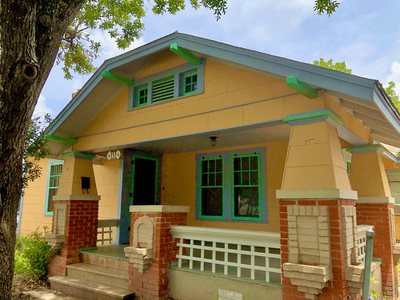 San Antonio House: 331 Avant Ave