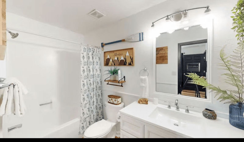 Hot Springs Townhome: 112 Mccurry Terrace