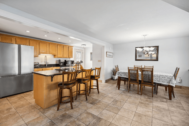 Portland Townhome: 103 Gray St