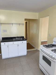 Clinton Apartment: 2 Chace Street/ 235-237 Oak St