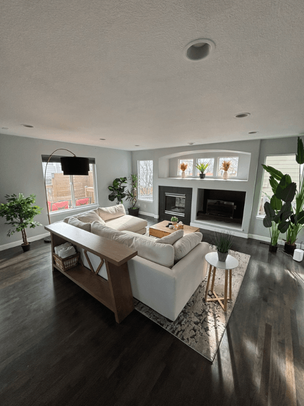 Thornton Single Room: 10144 Madison Street