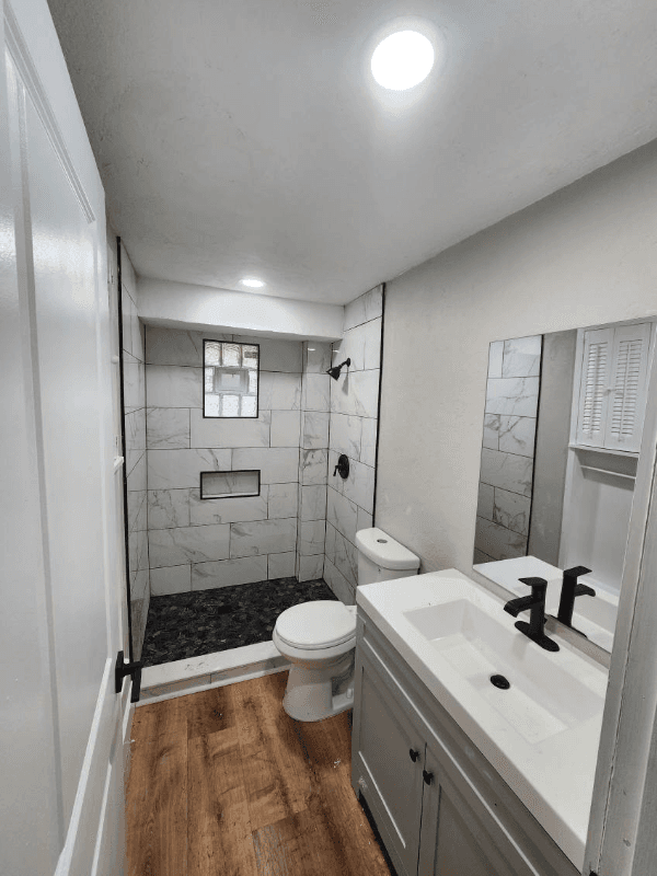 Sarasota House: 1835 Joyce St