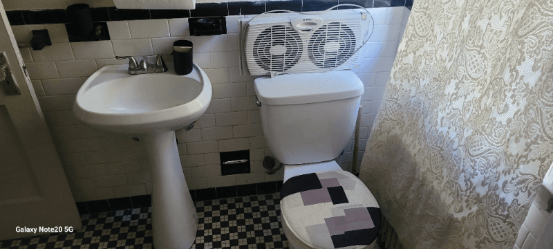 Baltimore Apartment: 0000 Linwood Ave