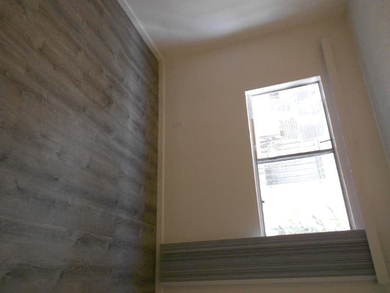 los angeles Apartment: 4702 west 17 th st