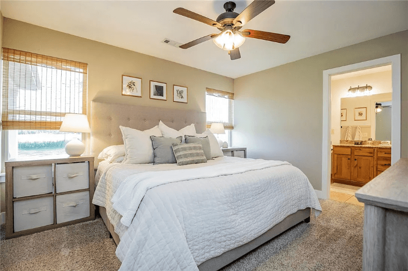 Cave Springs House: 808 Sand St