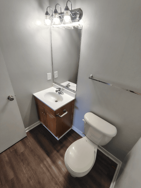 Lynchburg Apartment: 600 Reusens Road
