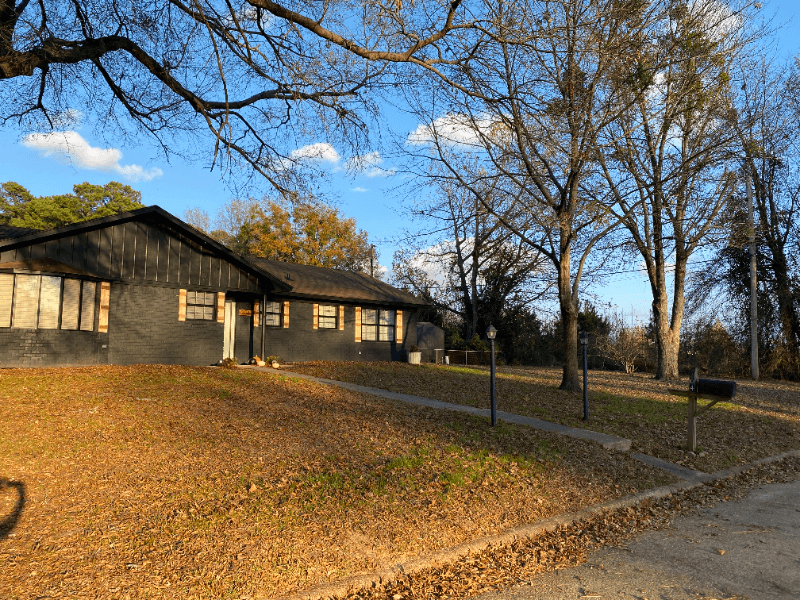 TEXARKANA House: 204 Arroyo