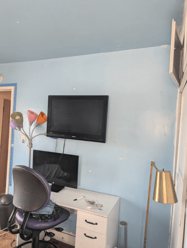 Los Angeles Single Room: 6712 10th Ave