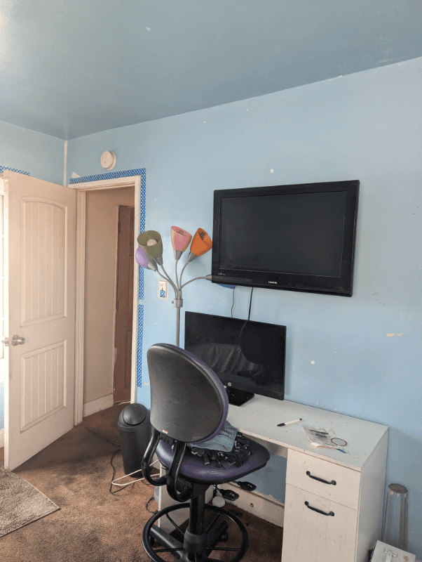 Los Angeles Single Room: 6712 10th Ave