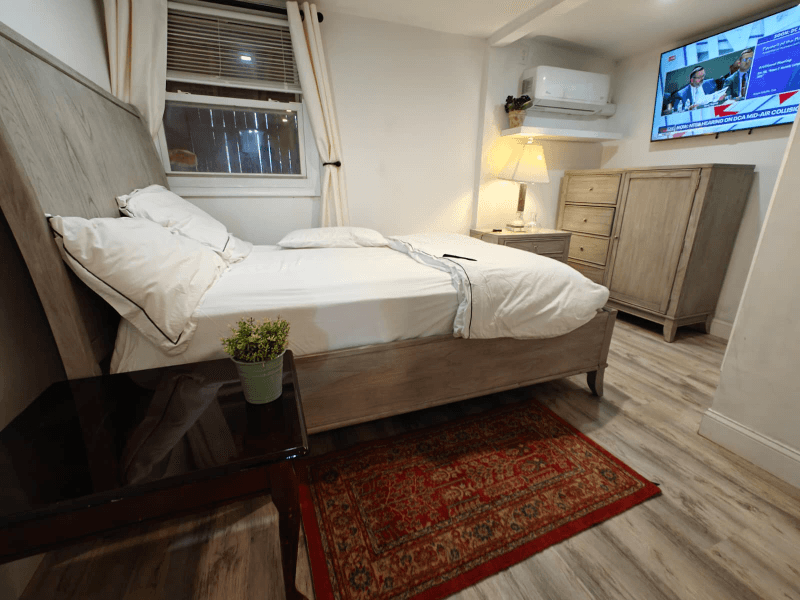 Oxon Hill Single Room: 146 Onondaga Dr