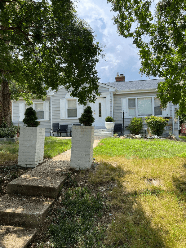 Oxon Hill House: 146 Onondaga Drive