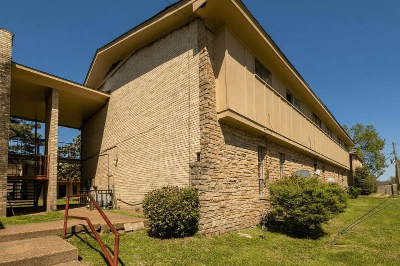 Memphis Apartment: 888 Kerr Avenue