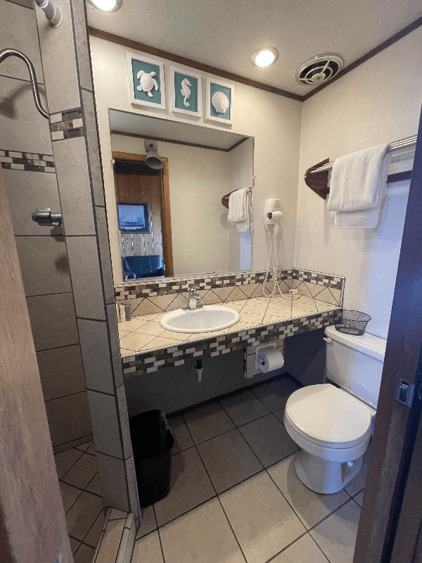 Westport Apartment: 971 N Montesano St