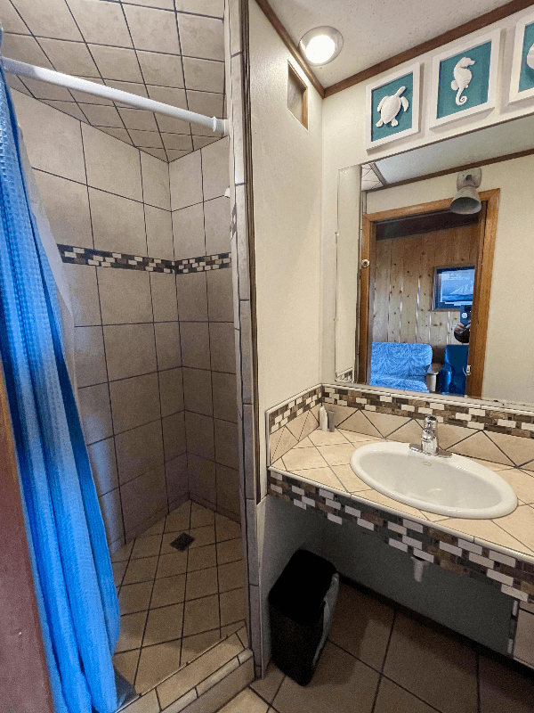 Westport Apartment: 971 N Montesano St