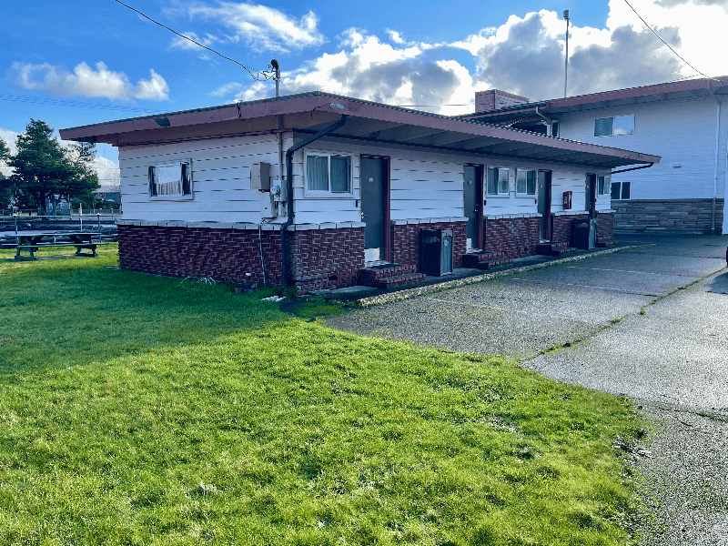 Westport Apartment: 971 N Montesano St