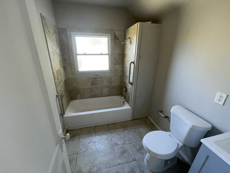 East Cleveland House: 14005 Scioto Road