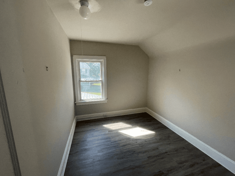 East Cleveland House: 14005 Scioto Road