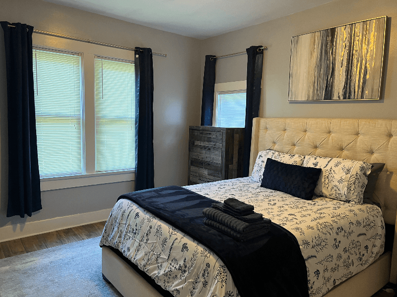Cincinnati House: 5112 Ravenna