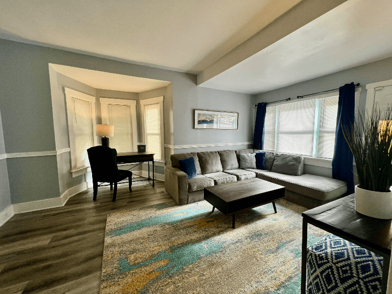 Cincinnati House: 5112 Ravenna