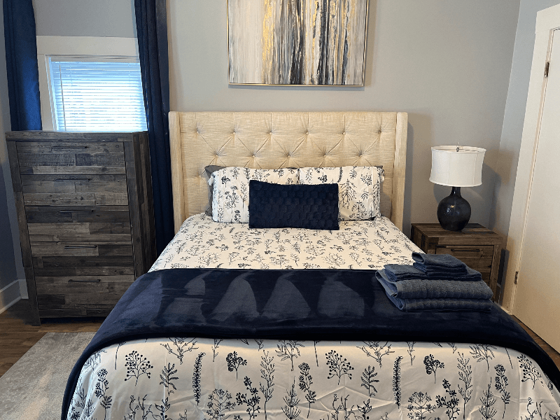 Cincinnati House: 5112 Ravenna