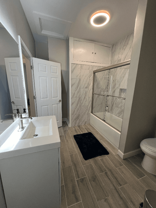 Cincinnati House: 5112 Ravenna