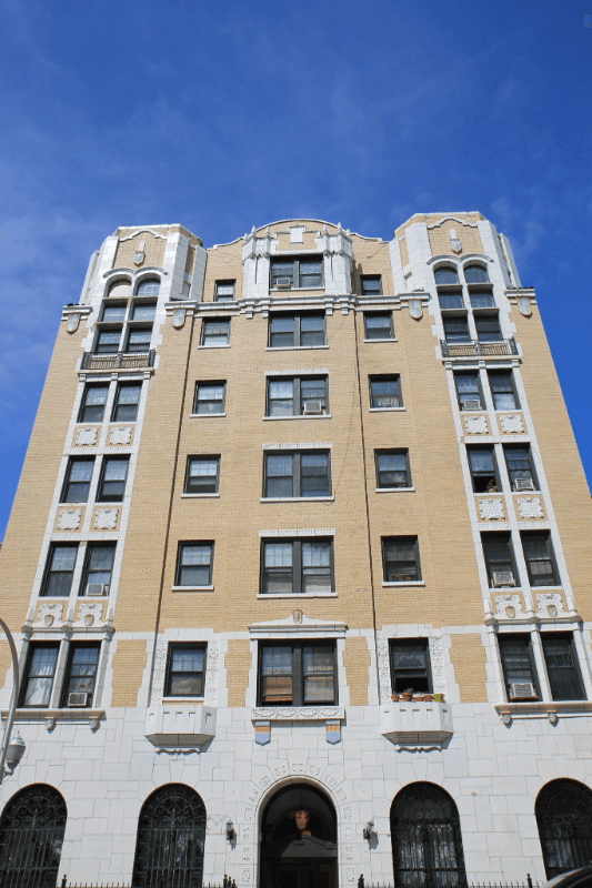 Chicago Apartment: 922 Eastwood