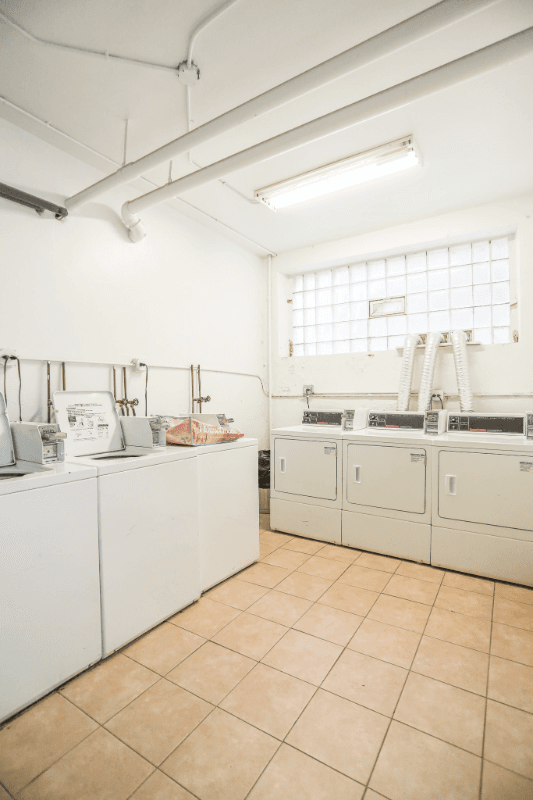 Chicago Apartment: 922 Eastwood