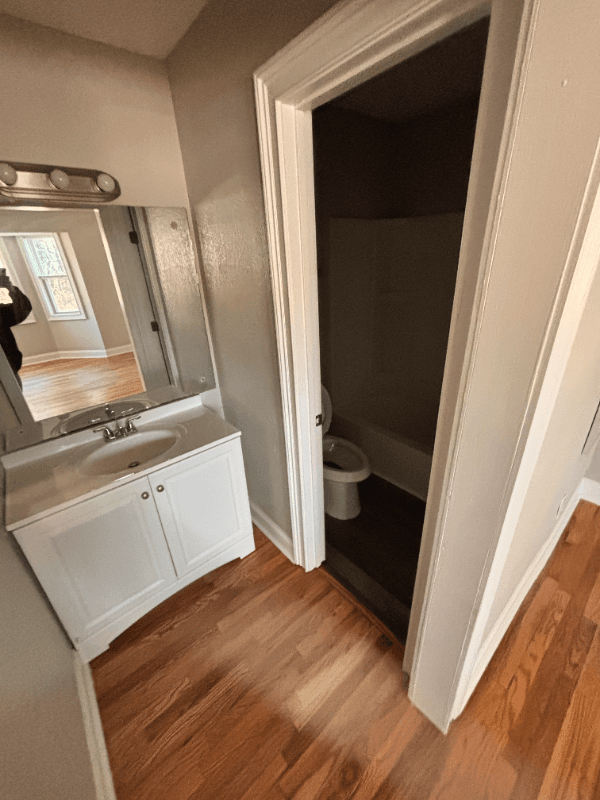 Ellenwood Multiplex: 5870 Sherwood Place