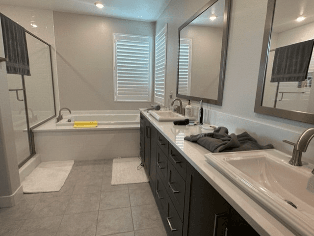 Irvine House: 139 Glance