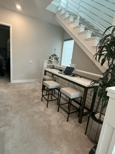 Irvine House: 139 Glance
