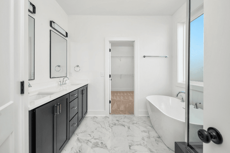 Columbia Townhome: 107 E 9th St