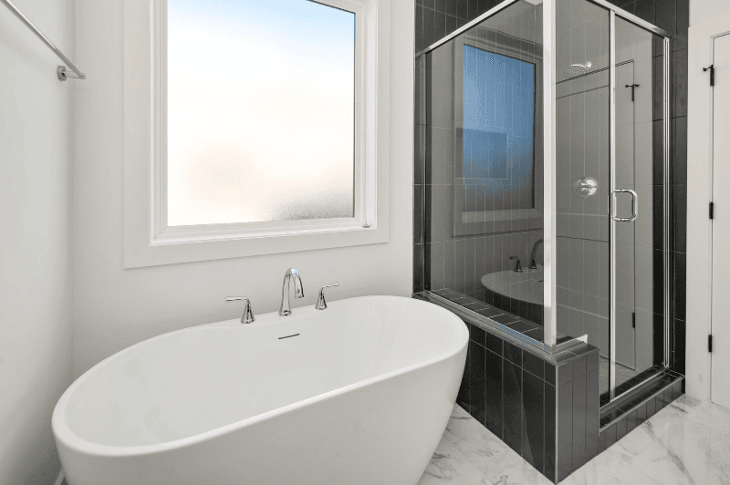 Columbia Townhome: 107 E 9th St