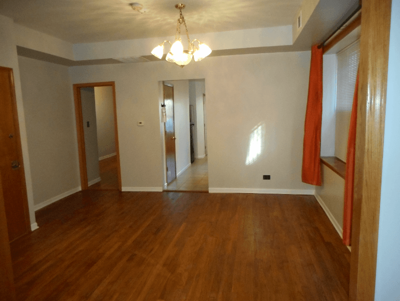 Chicago Apartment: 4616 W Jackson Blvd GARDEN