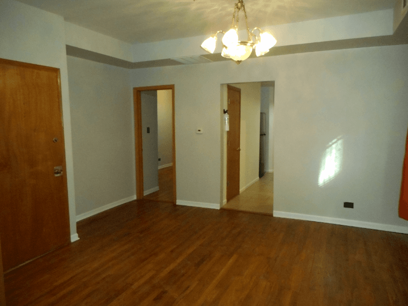 Chicago Apartment: 4616 W Jackson Blvd GARDEN