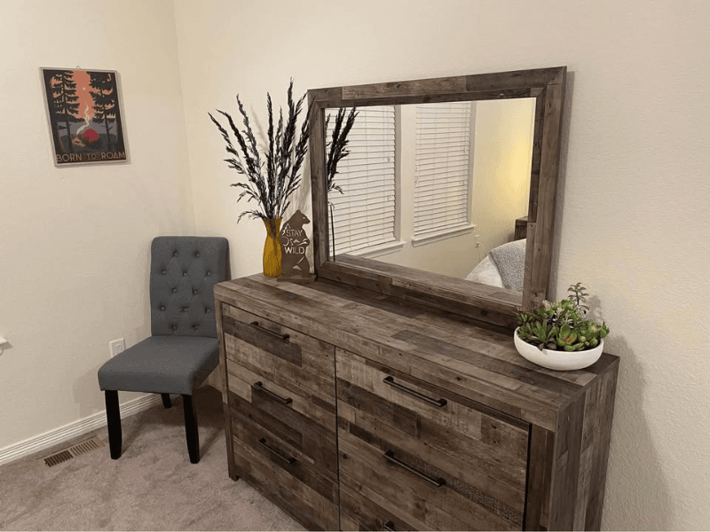 Thornton Single Room: 2656 E 163rd Ave