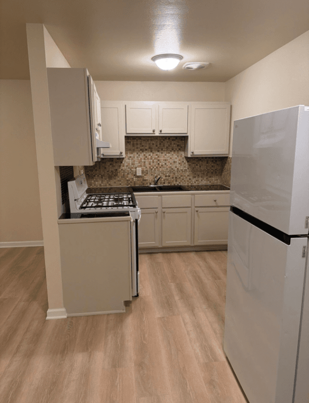 Racine Apartment: 1802 Grange Ave