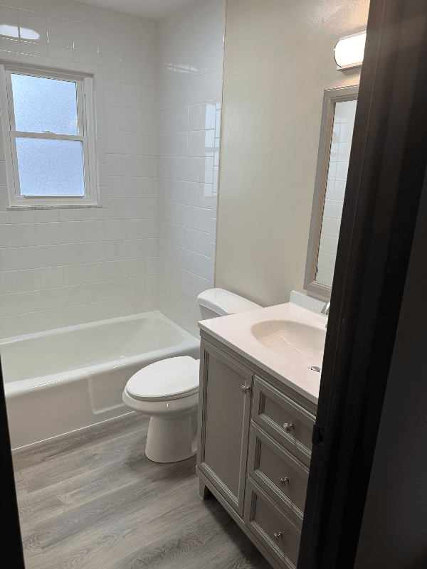 Marysville Apartment: 270 Stocksdale Dr.