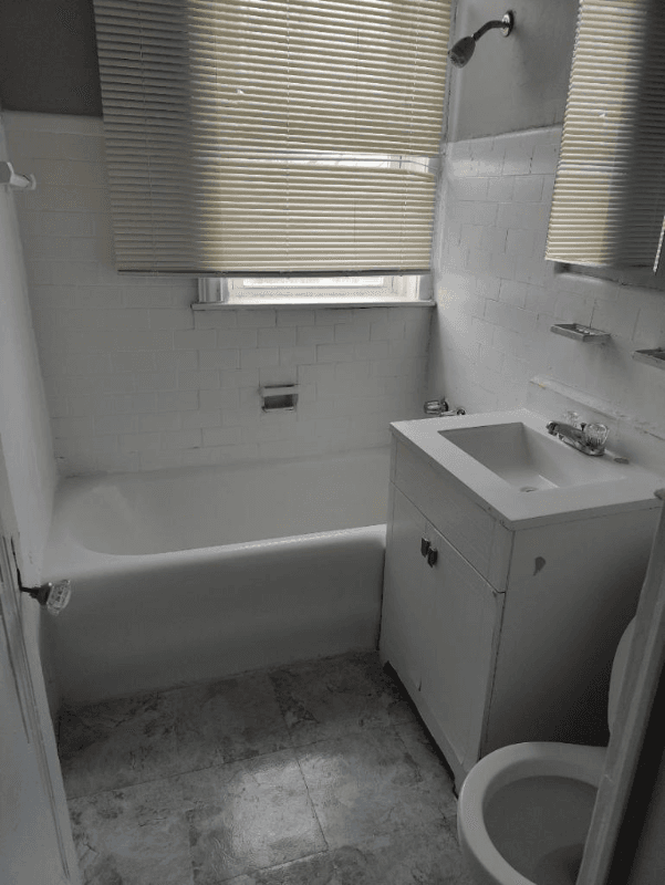 Detroit Apartment: 15395 Linwood
