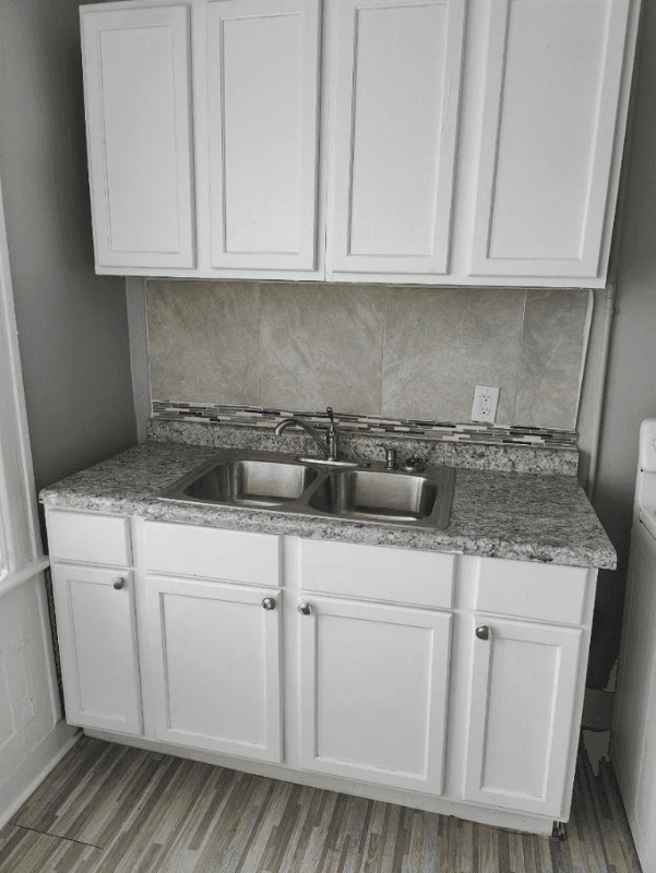 Detroit Apartment: 15395 Linwood