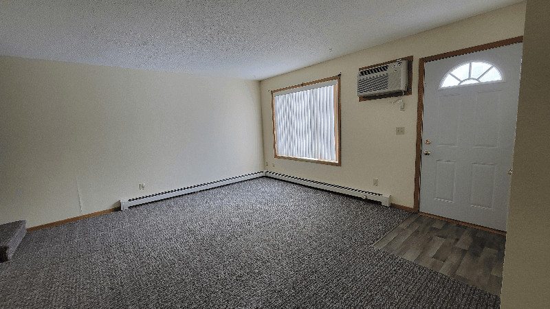 Benson Townhome: 1049 13th St N