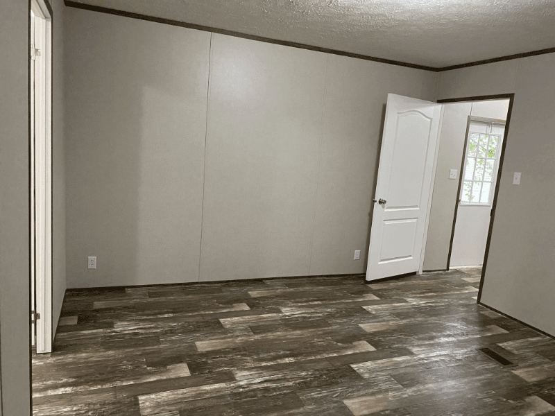 Bristol House: 54686 County Rd 19