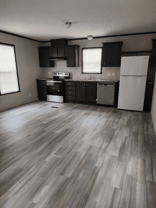 Bristol House: 54686 County Rd 19