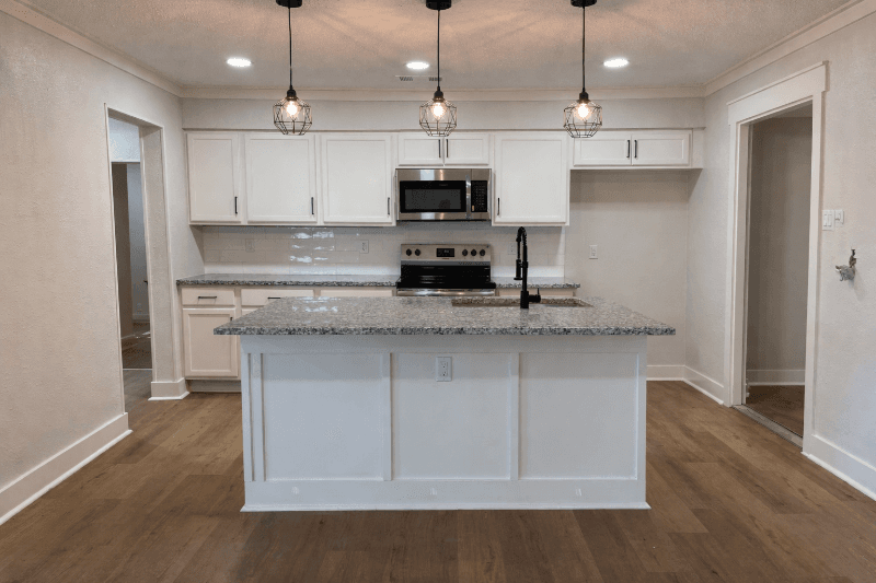 Paris House: 604 12th St SE