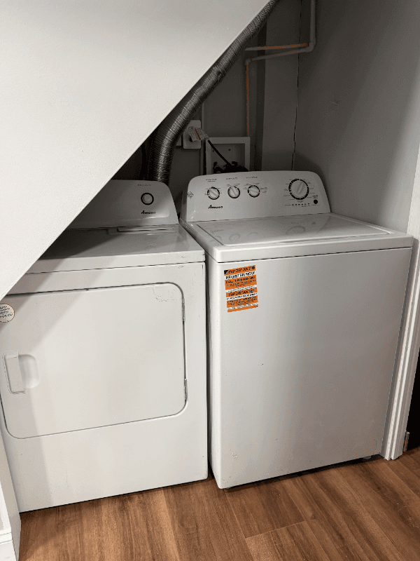 Baltimore Townhome: 101 N Edgewood St
