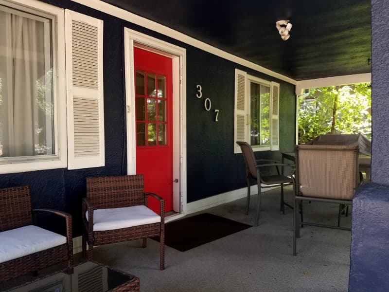 Colorado Springs House: 307 Cheyenne Blvd