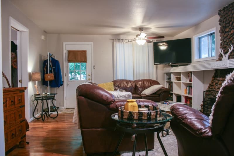 Colorado Springs House: 307 Cheyenne Blvd