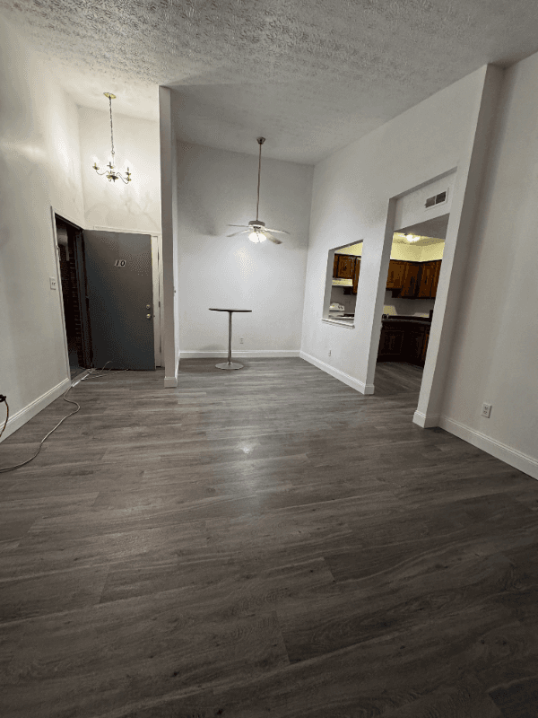 Batavia Condo: 730 batavia williamsburg pike