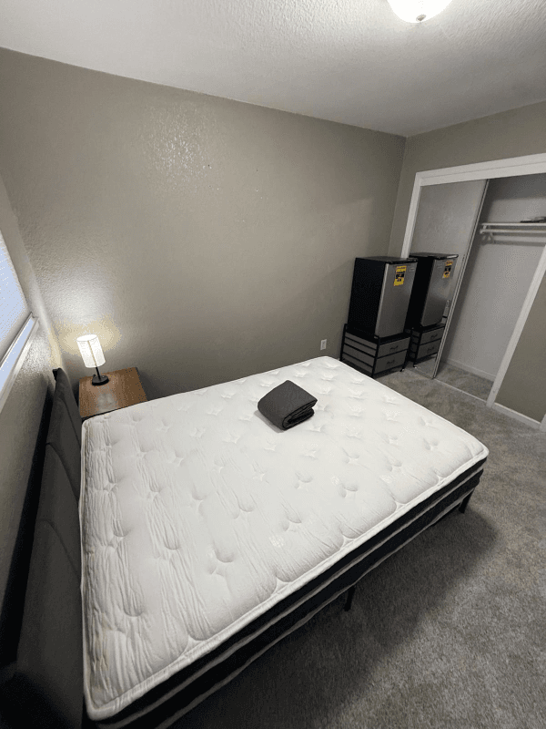 Orangevale Single Room: 9487 Dalton Way