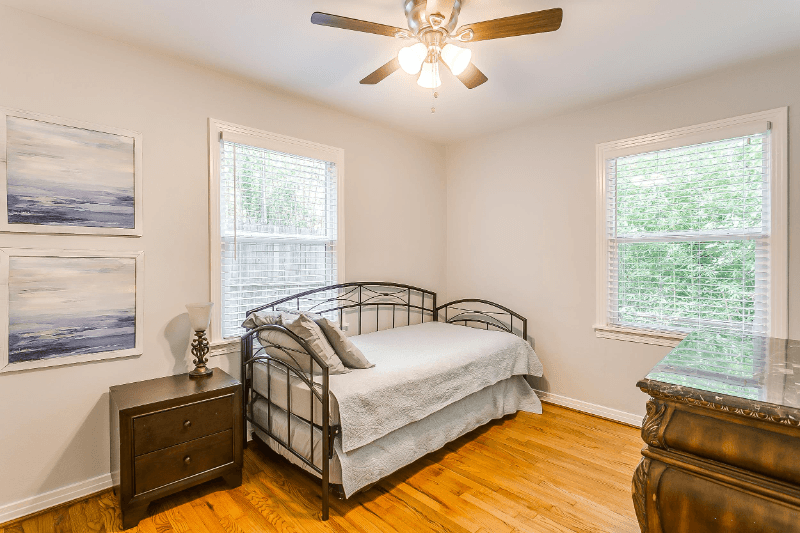 Fort Worth House: 4704 Collinwood